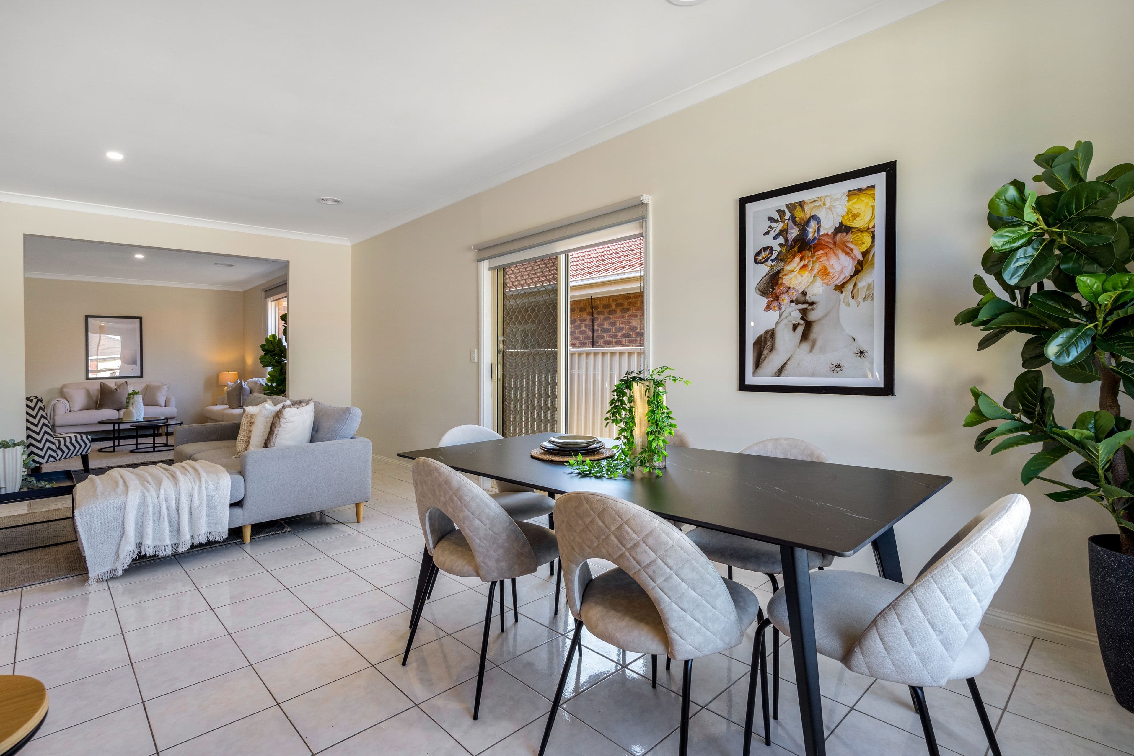 42 Woodlea Crescent, Craigieburn VIC 3064, Craigieburn - Thumbnail 5