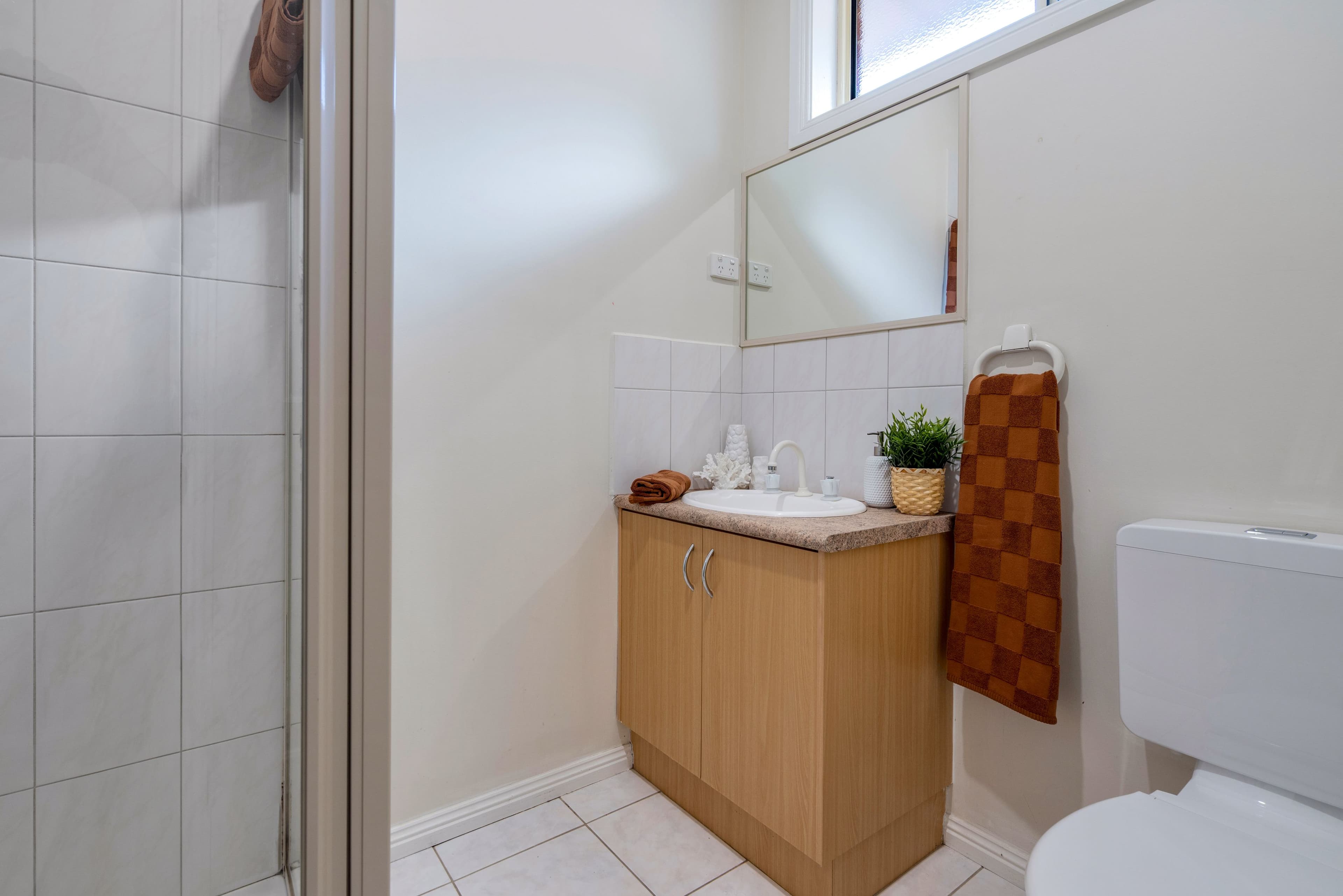 42 Woodlea Crescent, Craigieburn VIC 3064, Craigieburn - Thumbnail 6