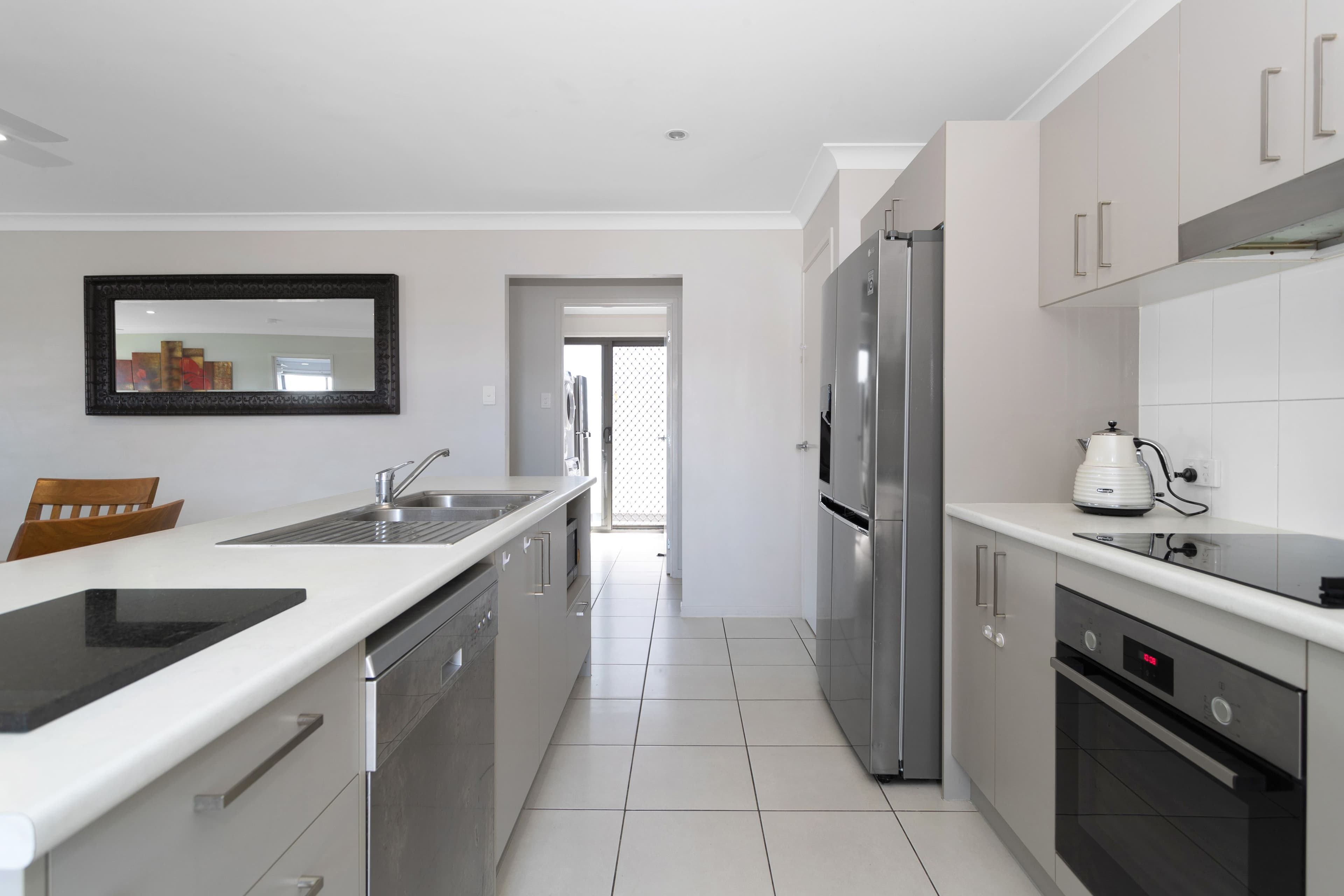 2E Mansfield Drive, Beaconsfield QLD 4740, Beaconsfield - Thumbnail 2