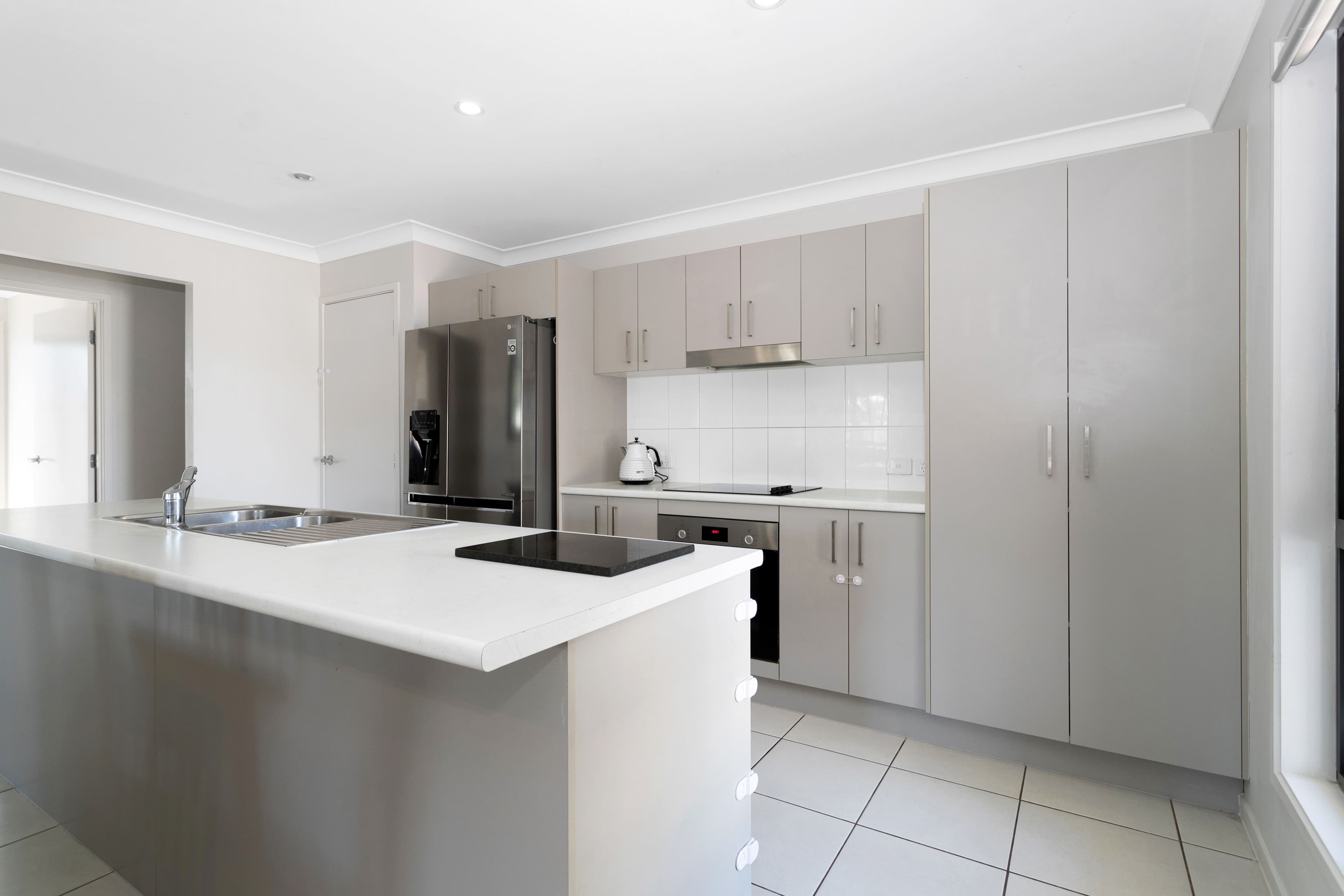 2E Mansfield Drive, Beaconsfield QLD 4740, Beaconsfield - Thumbnail 3