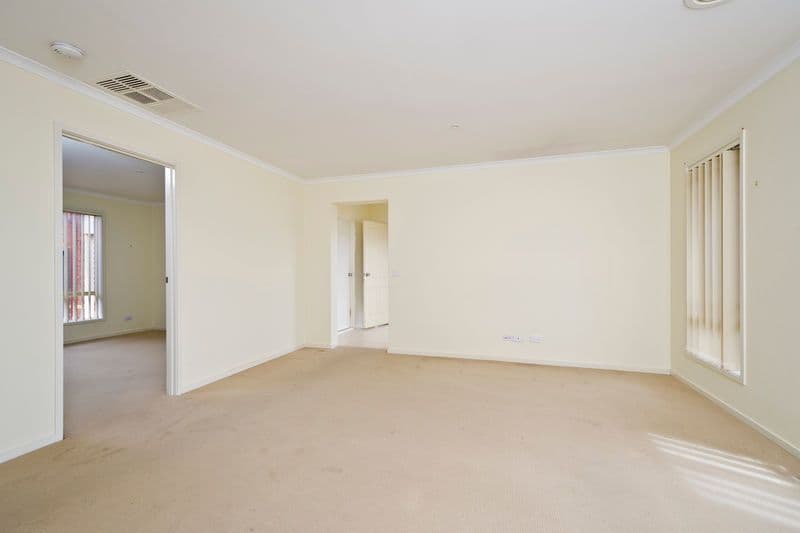 6 Burdekin Street, WYNDHAM VALE VIC 3024, Wyndham Vale - Thumbnail 3