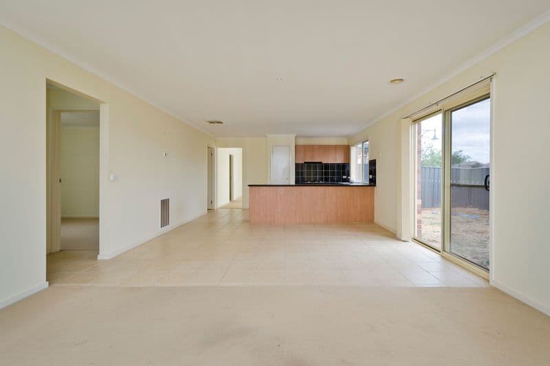 6 Burdekin Street, WYNDHAM VALE VIC 3024, Wyndham Vale - Thumbnail 6