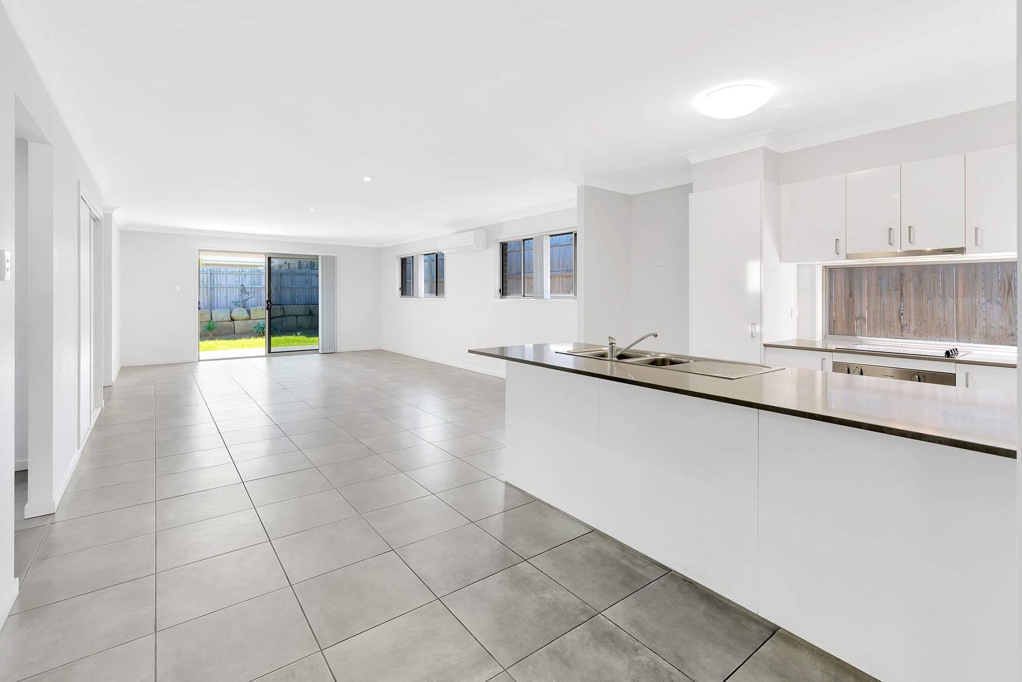 10 Alliance Street, Coomera QLD 4209, Coomera - Thumbnail 2