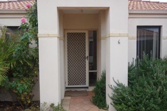 19 Holton Way, CANNINGTON WA 6107, Cannington - Thumbnail 3