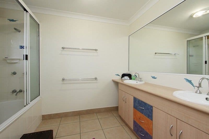 7 Polly Crescent, RICHMOND QLD 4740, Richmond - Thumbnail 7