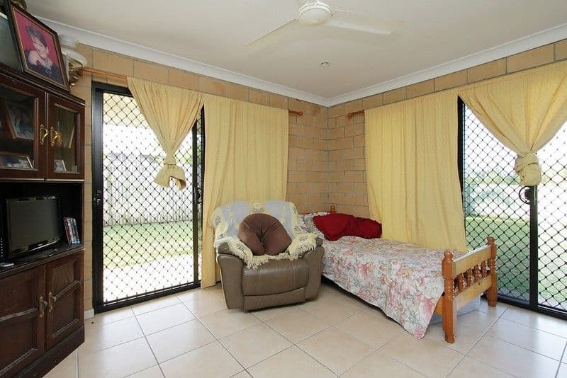 7 Polly Crescent, RICHMOND QLD 4740, Richmond - Thumbnail 8