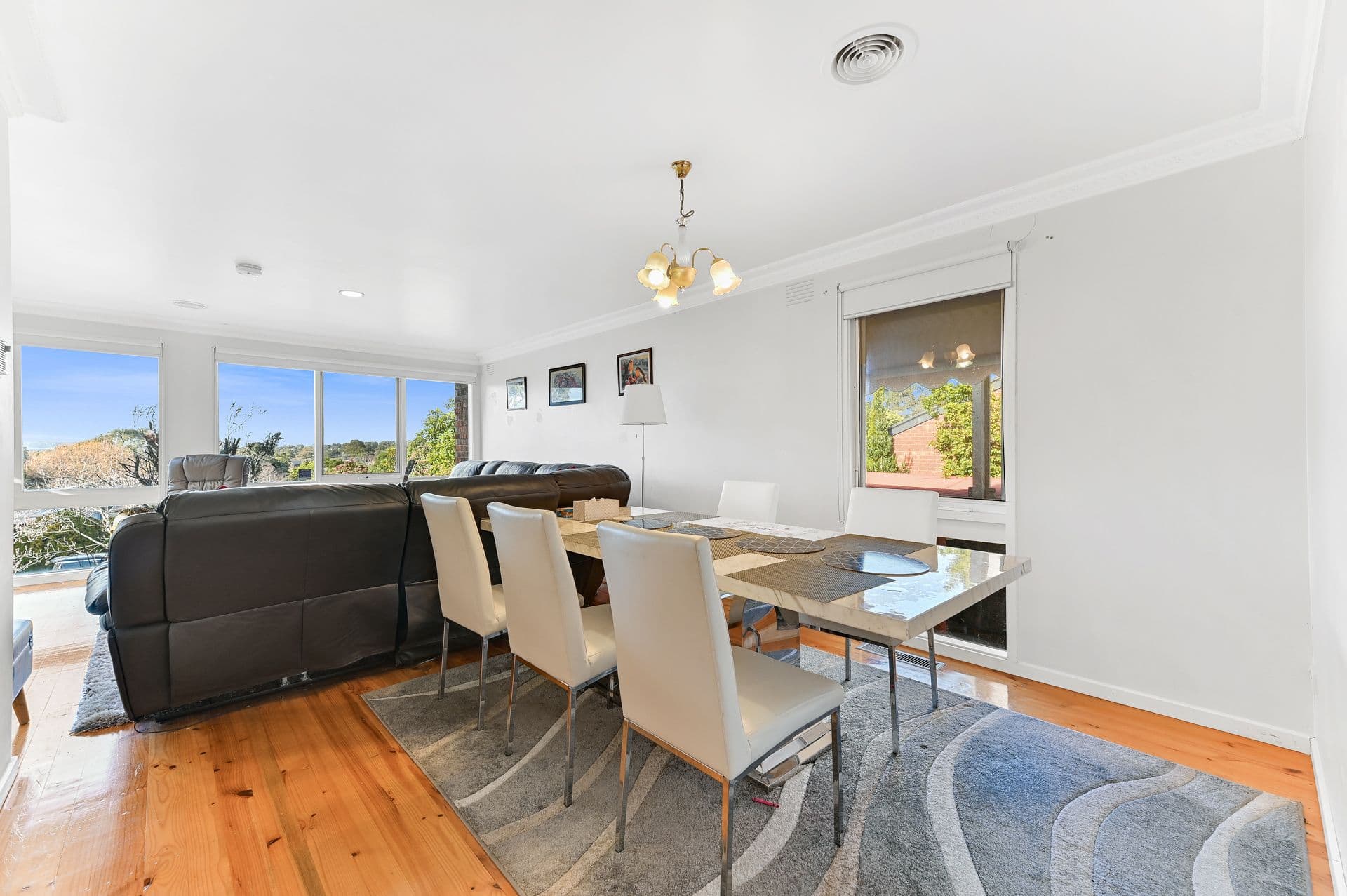31 Atheldene Drive, Glen Waverley VIC 3150, Glen Waverley - Thumbnail 2