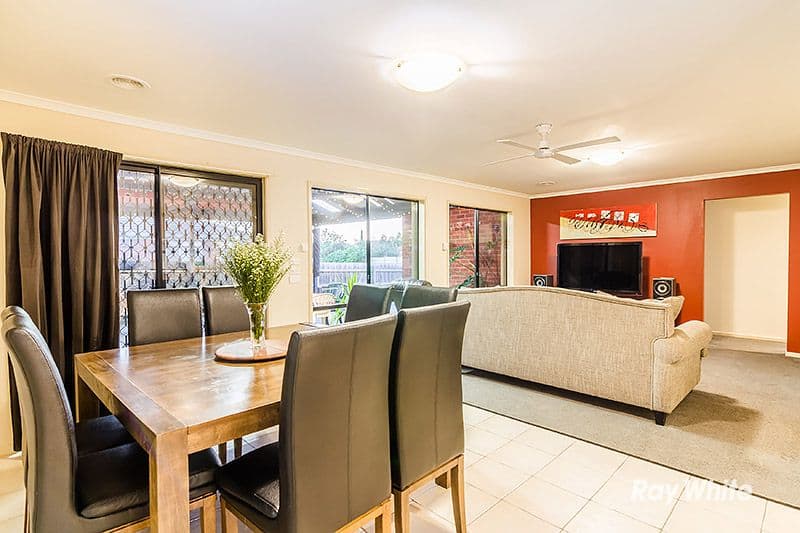 6 Nyarrin Place, Cranbourne West VIC 3977, Cranbourne West - Thumbnail 5