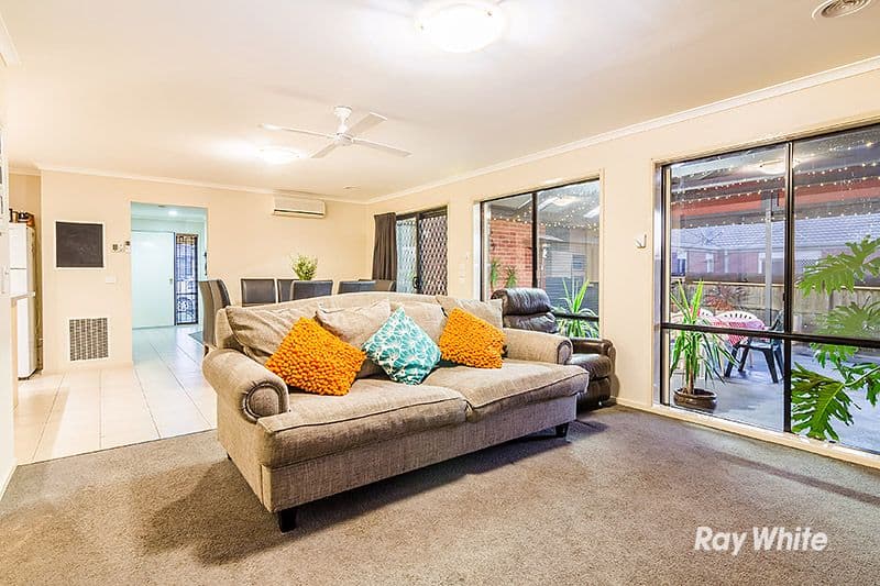 6 Nyarrin Place, Cranbourne West VIC 3977, Cranbourne West - Thumbnail 8