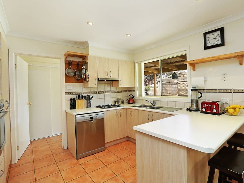15 Altair Avenue, Lara VIC 3212, Lara - Thumbnail 2