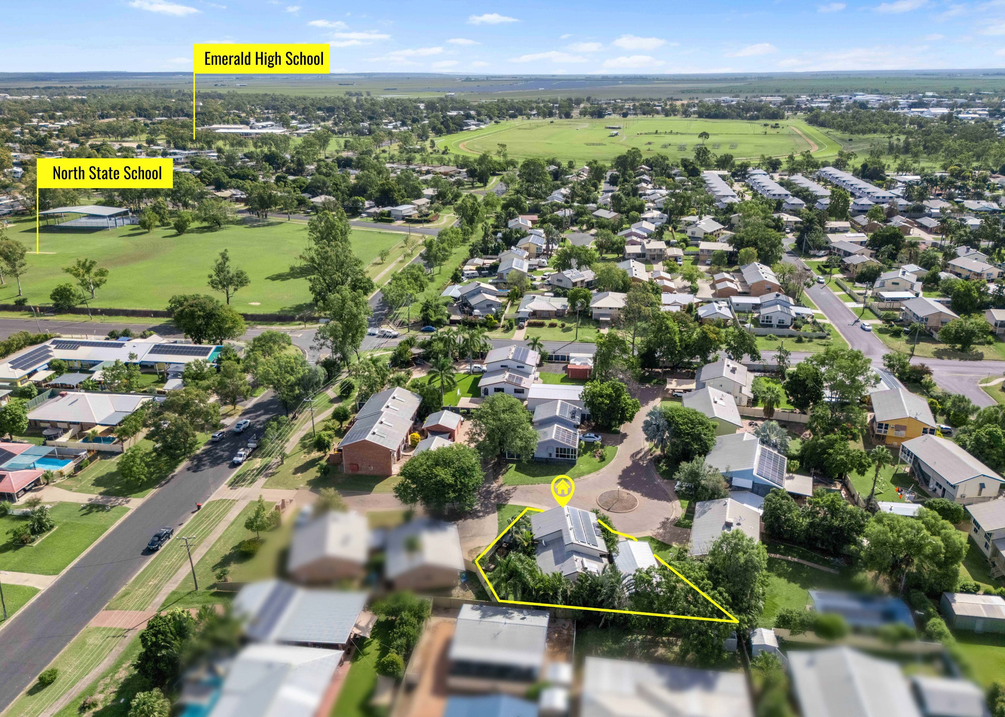 43 Loch Street, Emerald QLD 4720, Emerald - Thumbnail 5
