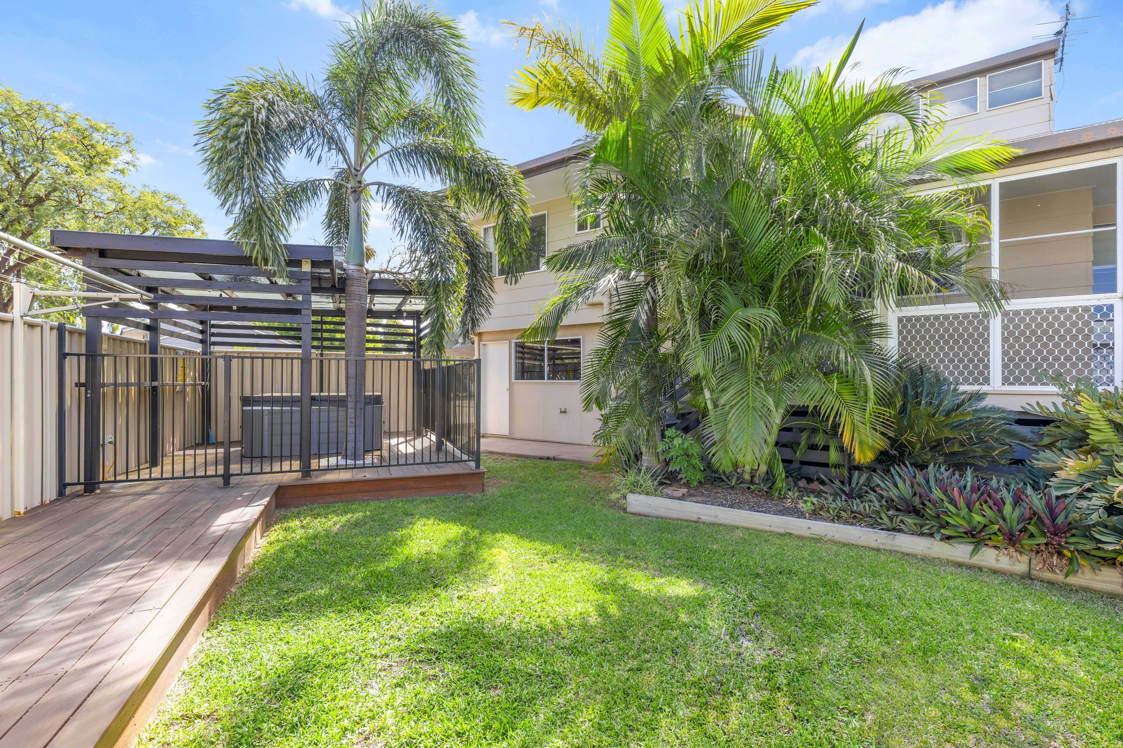 43 Loch Street, Emerald QLD 4720, Emerald - Thumbnail 6