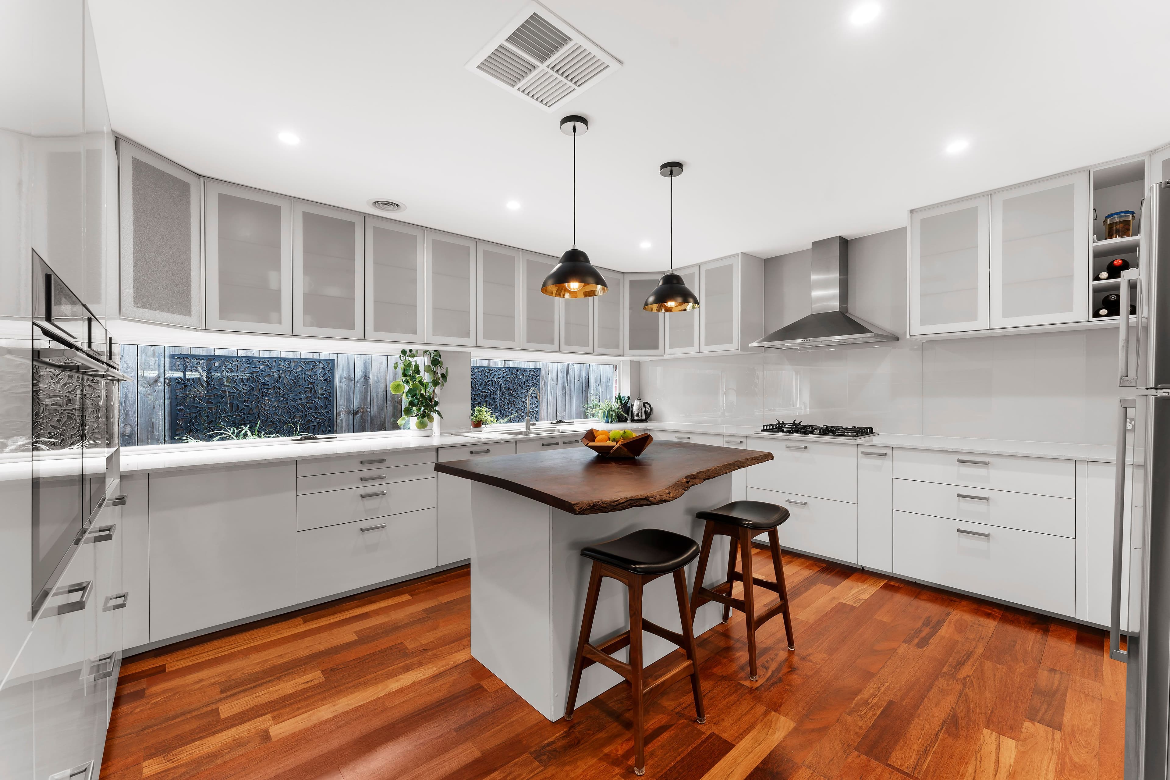 11 Redgum Court, Mill Park VIC 3082, Mill Park - Thumbnail 2
