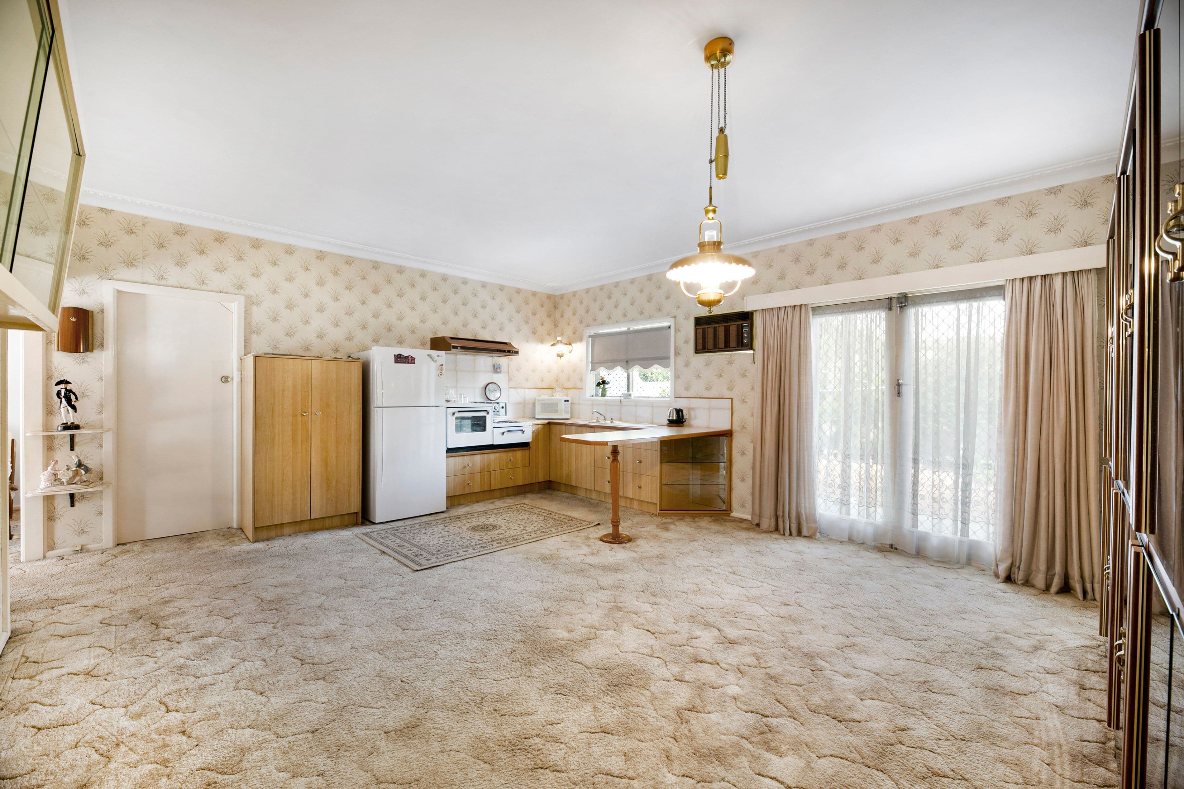 3 Flinders Road, Georges Hall NSW 2198, Georges Hall - Thumbnail 4