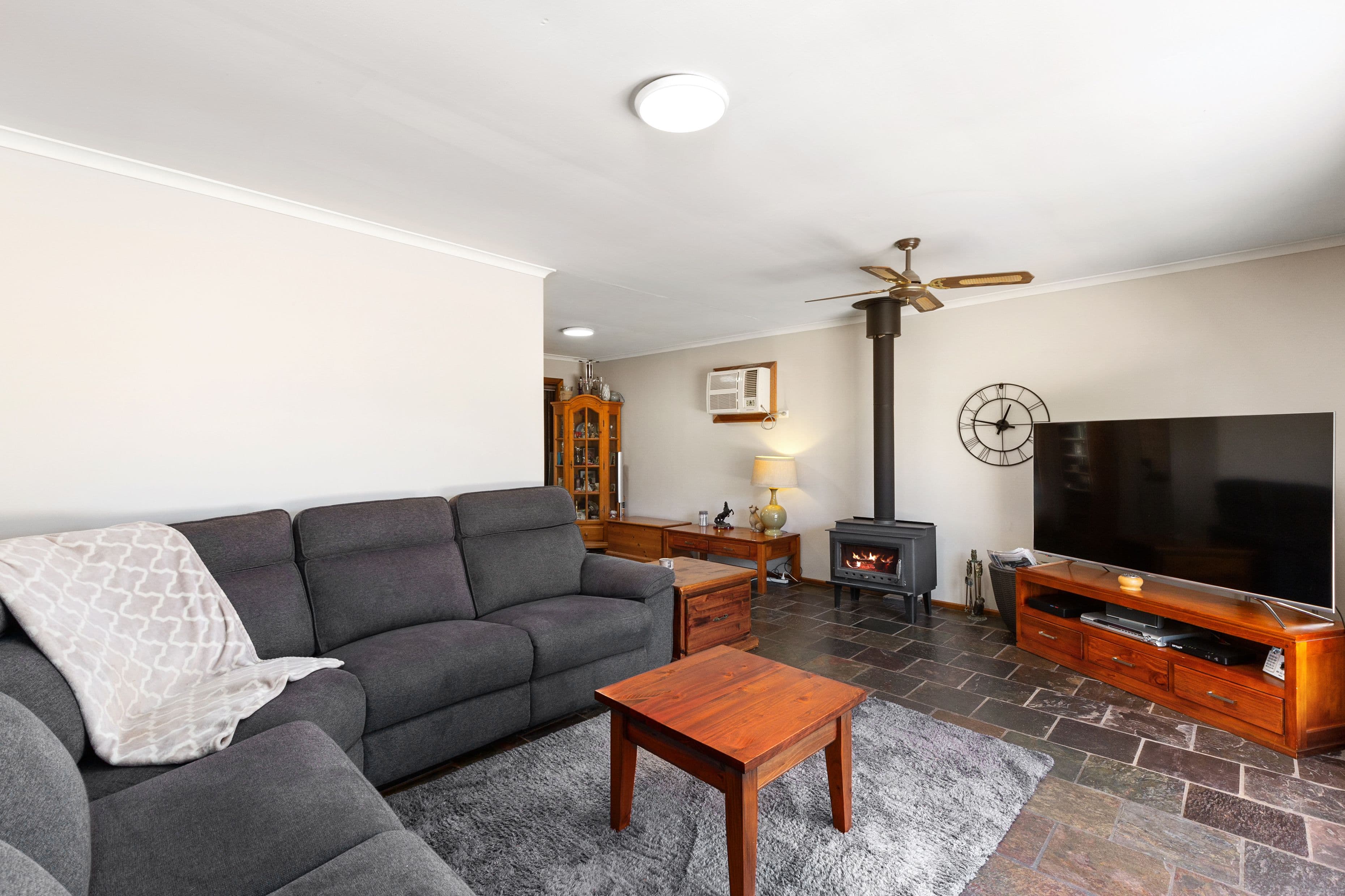 6 Wateribbon Road, Officer - Thumbnail 5