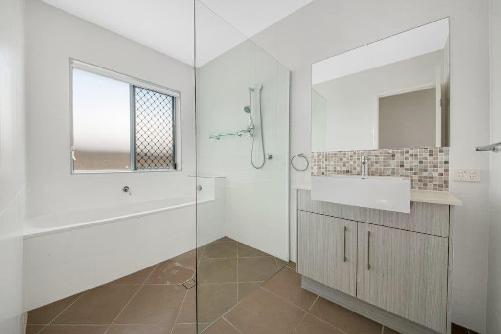28 Orchard Drive, Kirkwood QLD 4680, Kirkwood - Thumbnail 7