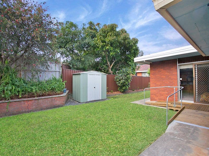 17 Macquarie Street, GYMEA NSW 2227, Gymea - Thumbnail 2