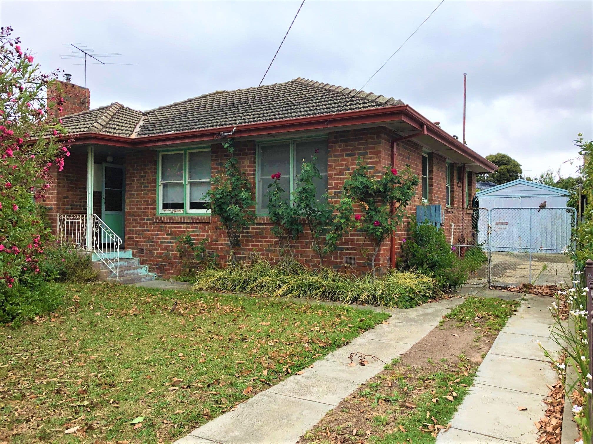 11 Kerang Avenue, Reservoir VIC 3073, Reservoir - Thumbnail 2