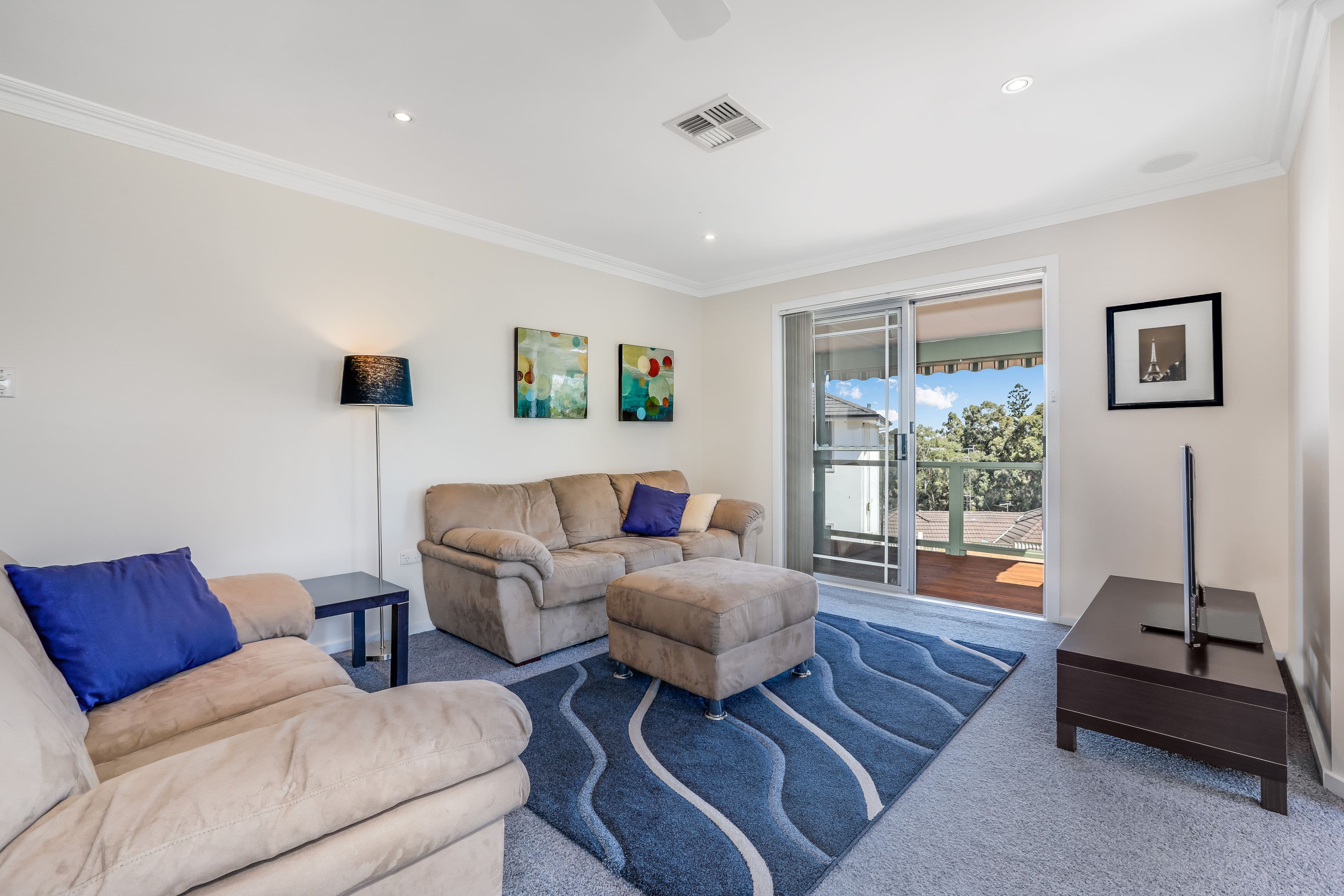 1 Lucinda Grove, Winston Hills - Thumbnail 5