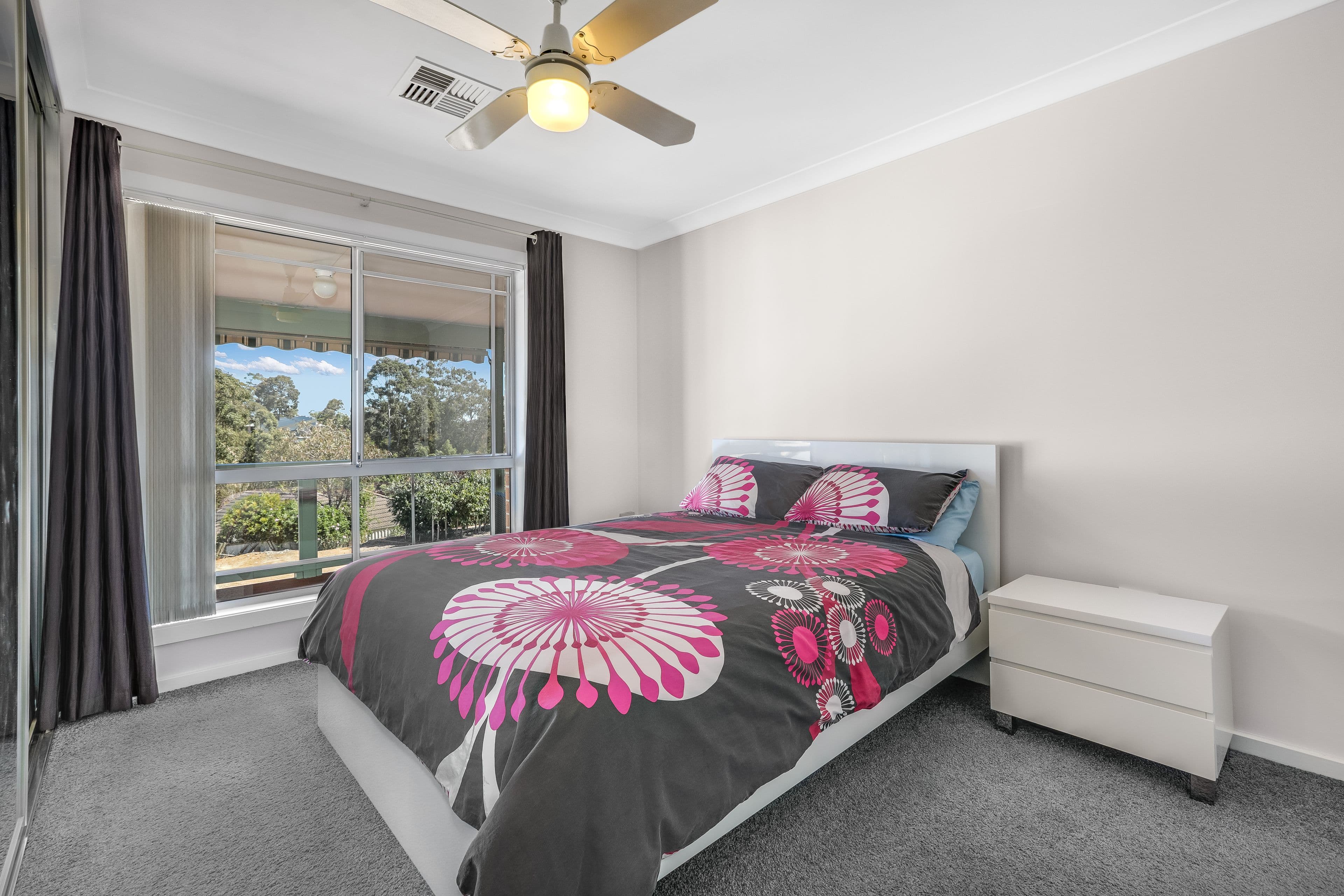 1 Lucinda Grove, Winston Hills - Thumbnail 7