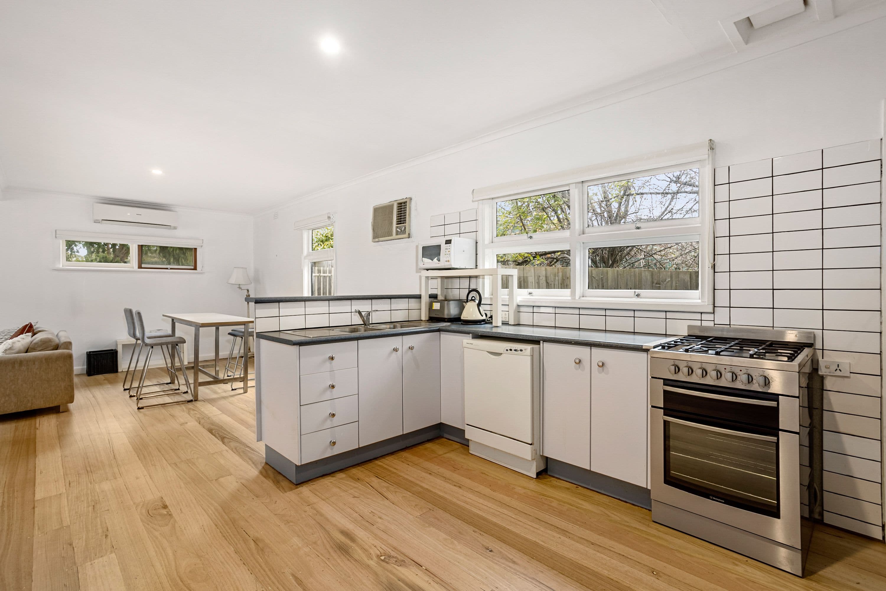 10 Mawarra Avenue, Capel Sound VIC 3940, Capel Sound - Thumbnail 2