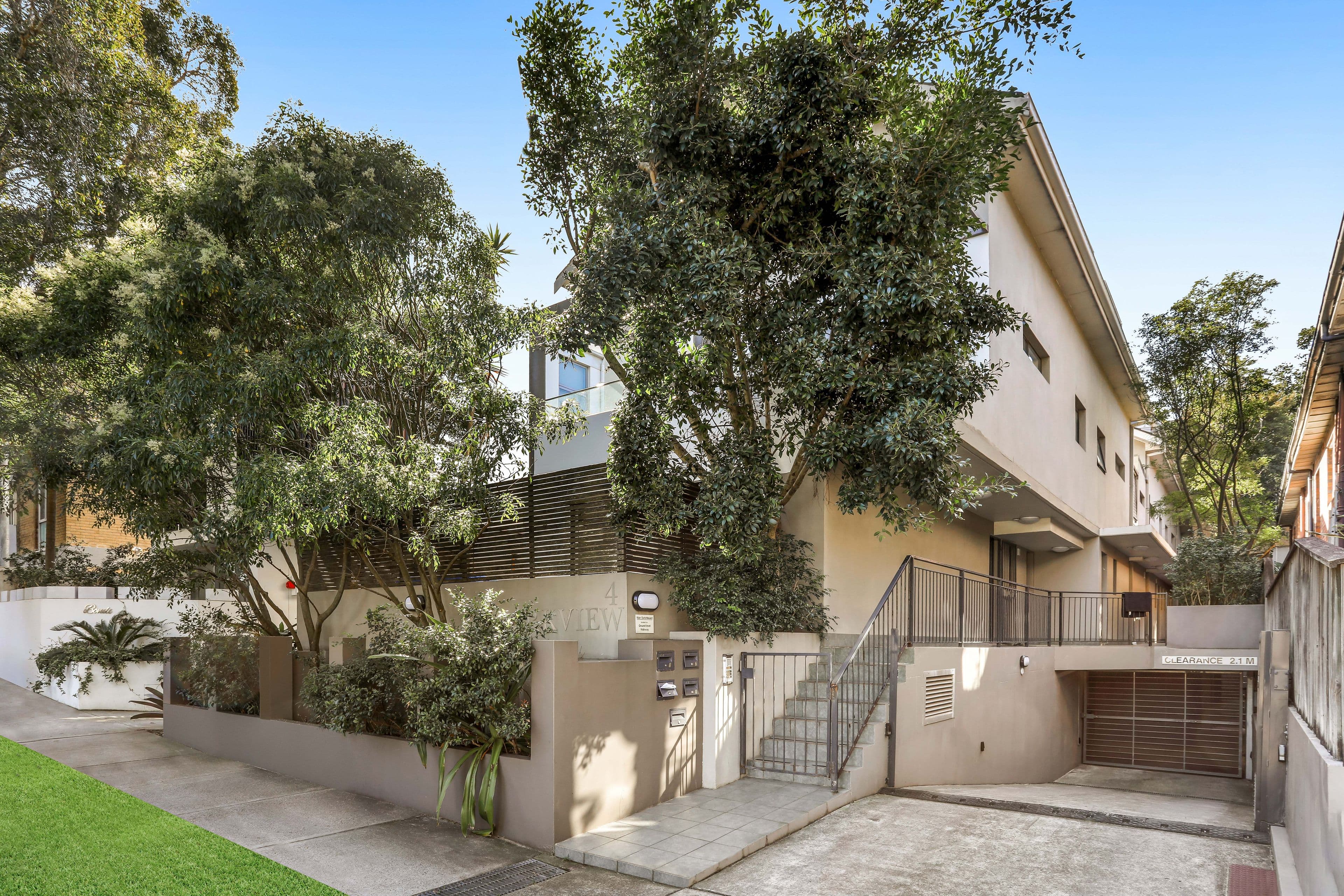 4 Warners Avenue, North Bondi NSW 2026, North Bondi - Thumbnail 2