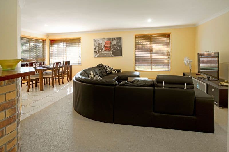 8 Balranald Court, HELENSVALE QLD 4212, Helensvale - Thumbnail 5