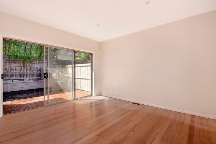 14 Grevillea Road, DONCASTER EAST VIC 3109, Doncaster East - Thumbnail 4