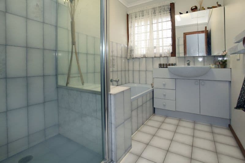 128 Whalley Drive, WHEELERS HILL VIC 3150, Wheelers Hill - Thumbnail 5