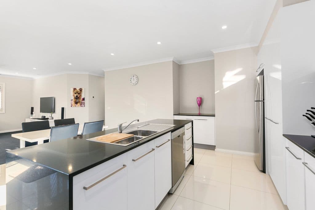 6 Edgar Close, Chirnside Park VIC 3116, Chirnside Park - Thumbnail 5