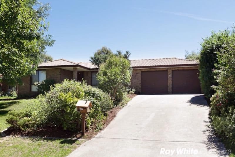 18 Walker Crescent, JERRABOMBERRA NSW 2619, Jerrabomberra - Image 1