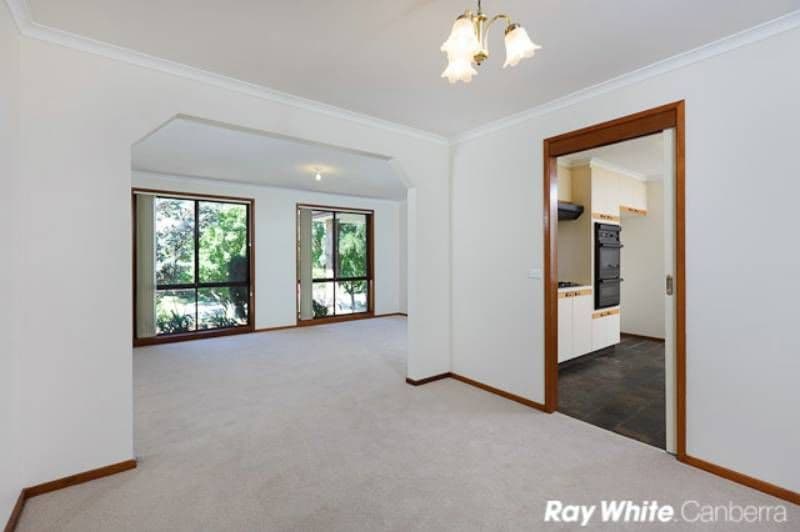 18 Walker Crescent, JERRABOMBERRA NSW 2619, Jerrabomberra - Thumbnail 3