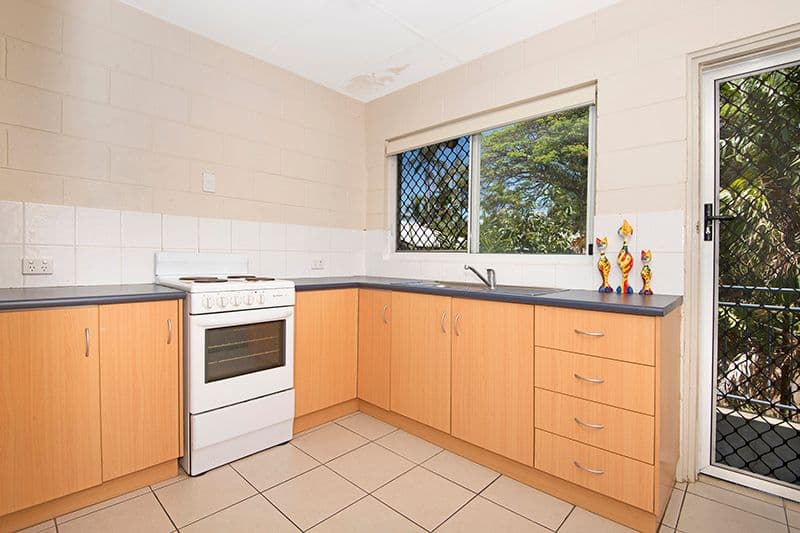 39 Armstrong Street, Hermit Park QLD 4812, Hermit Park - Thumbnail 3