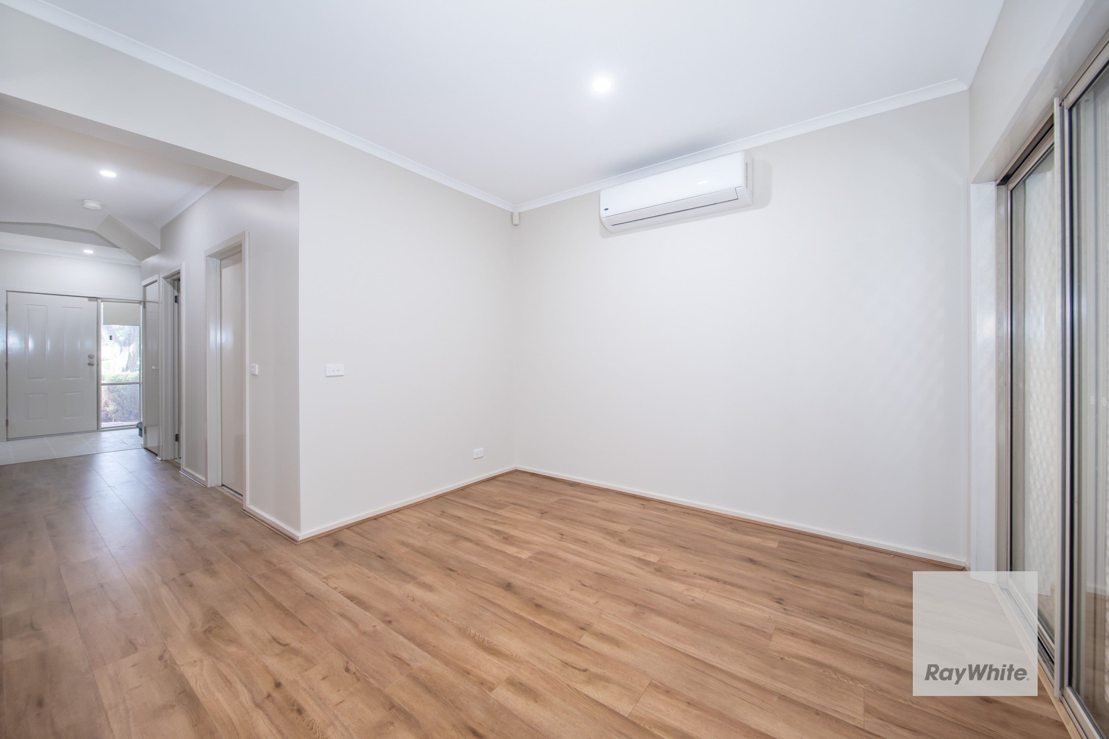 61 The Glades, Taylors Hill VIC 3037, Taylors Hill - Thumbnail 5