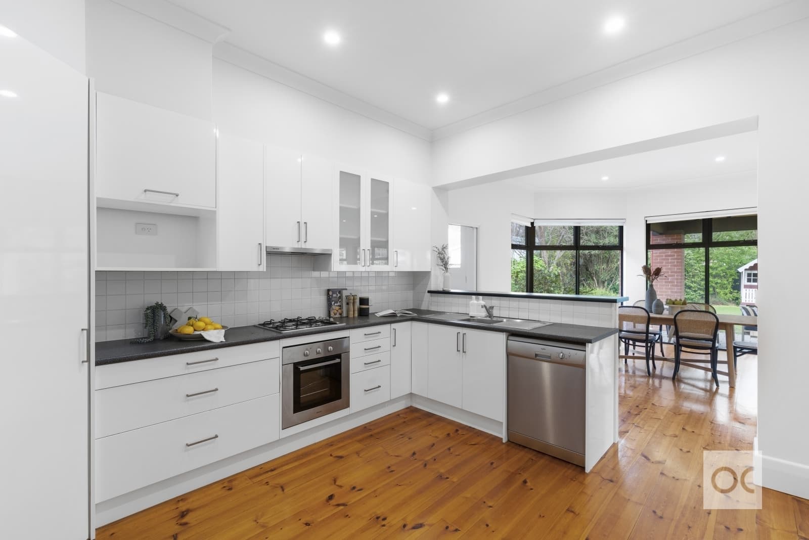 9 Rosslyn Avenue, Clarence Park - Thumbnail 5