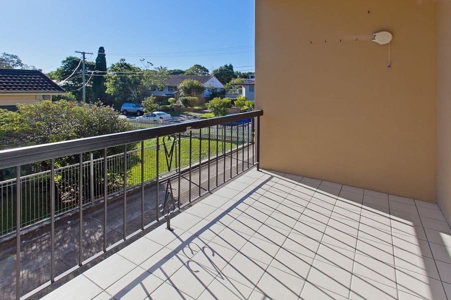 21 Embie Street, HOLLAND PARK WEST QLD 4121, Holland Park West - Thumbnail 8