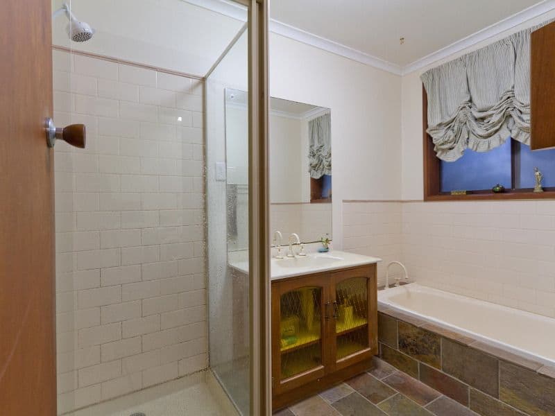 12 Burramine Court, FRANKSTON SOUTH VIC 3199, Frankston South - Thumbnail 5