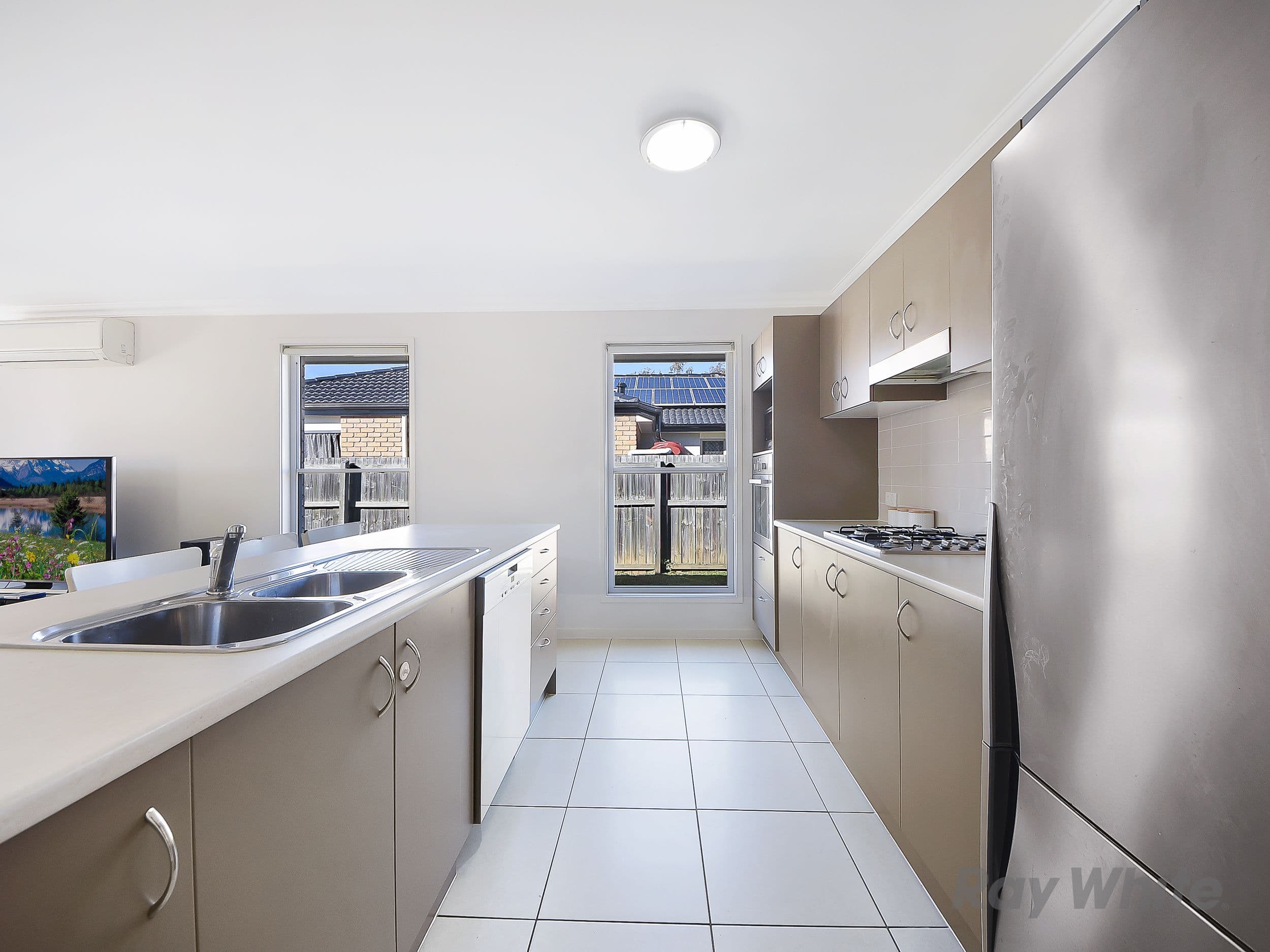 49 Strowe Place, Bracken Ridge QLD 4017, Bracken Ridge - Thumbnail 5