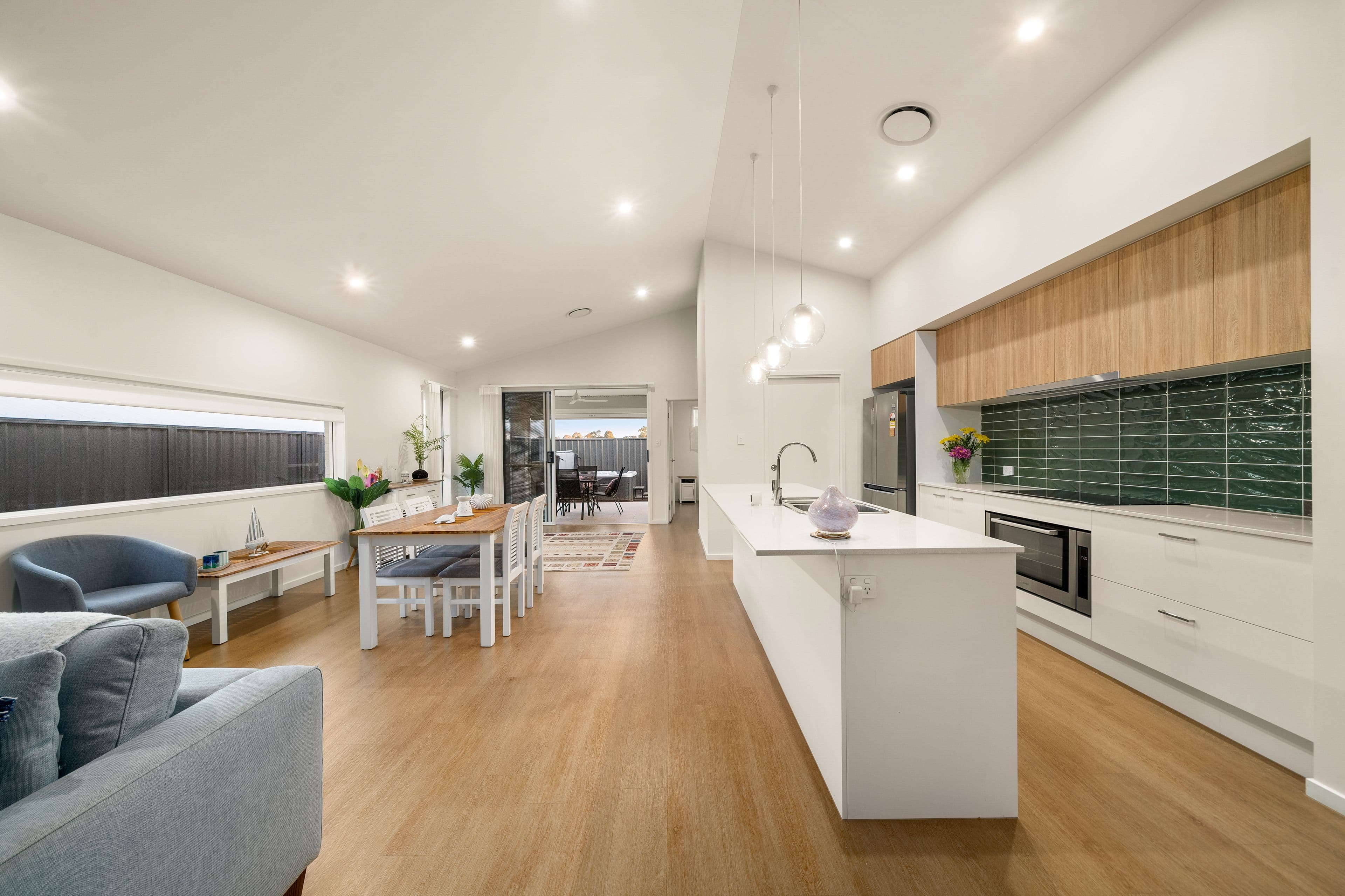 15 Hinchinbrook Circuit, Morayfield QLD 4506, Morayfield - Thumbnail 3