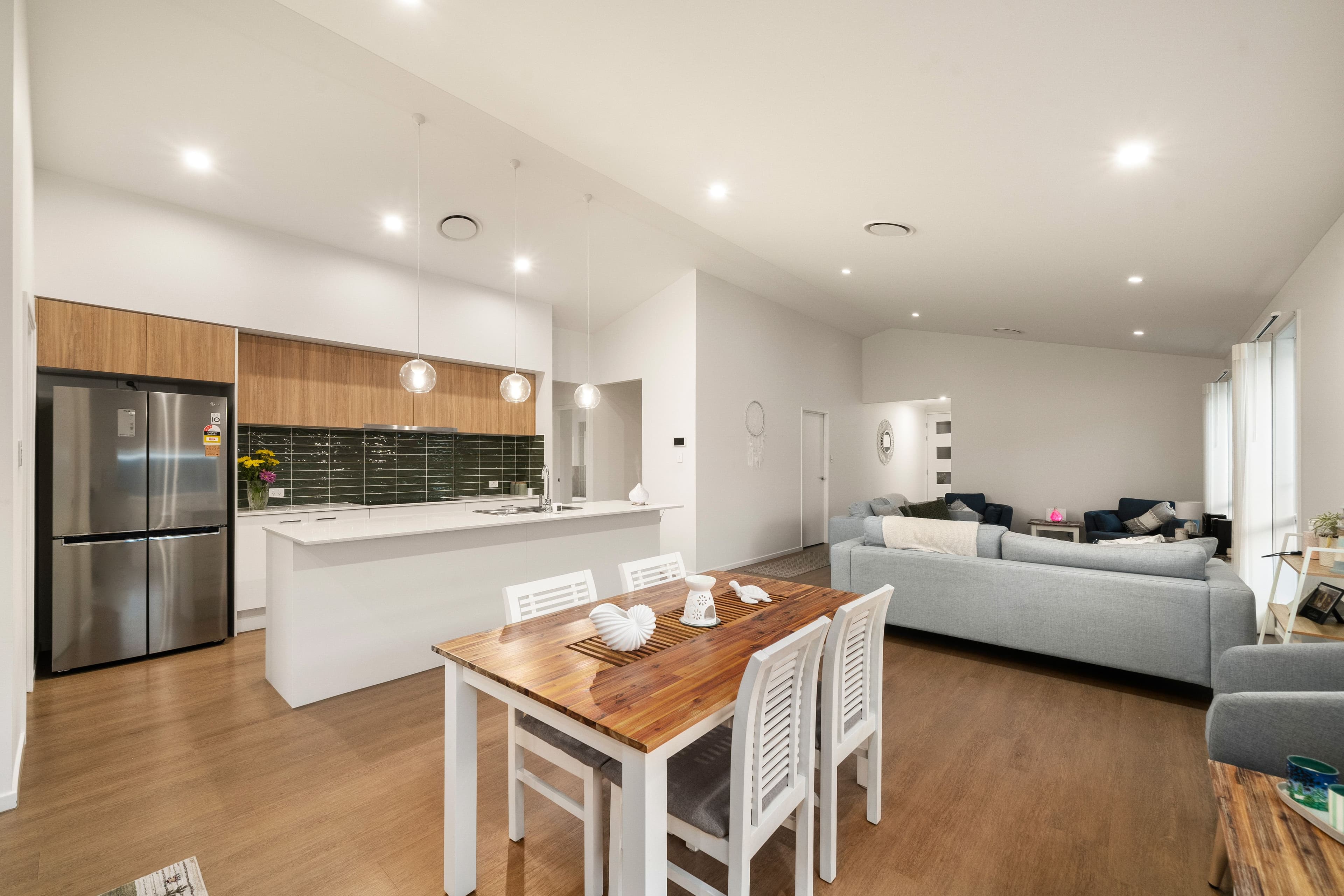 15 Hinchinbrook Circuit, Morayfield QLD 4506, Morayfield - Thumbnail 5