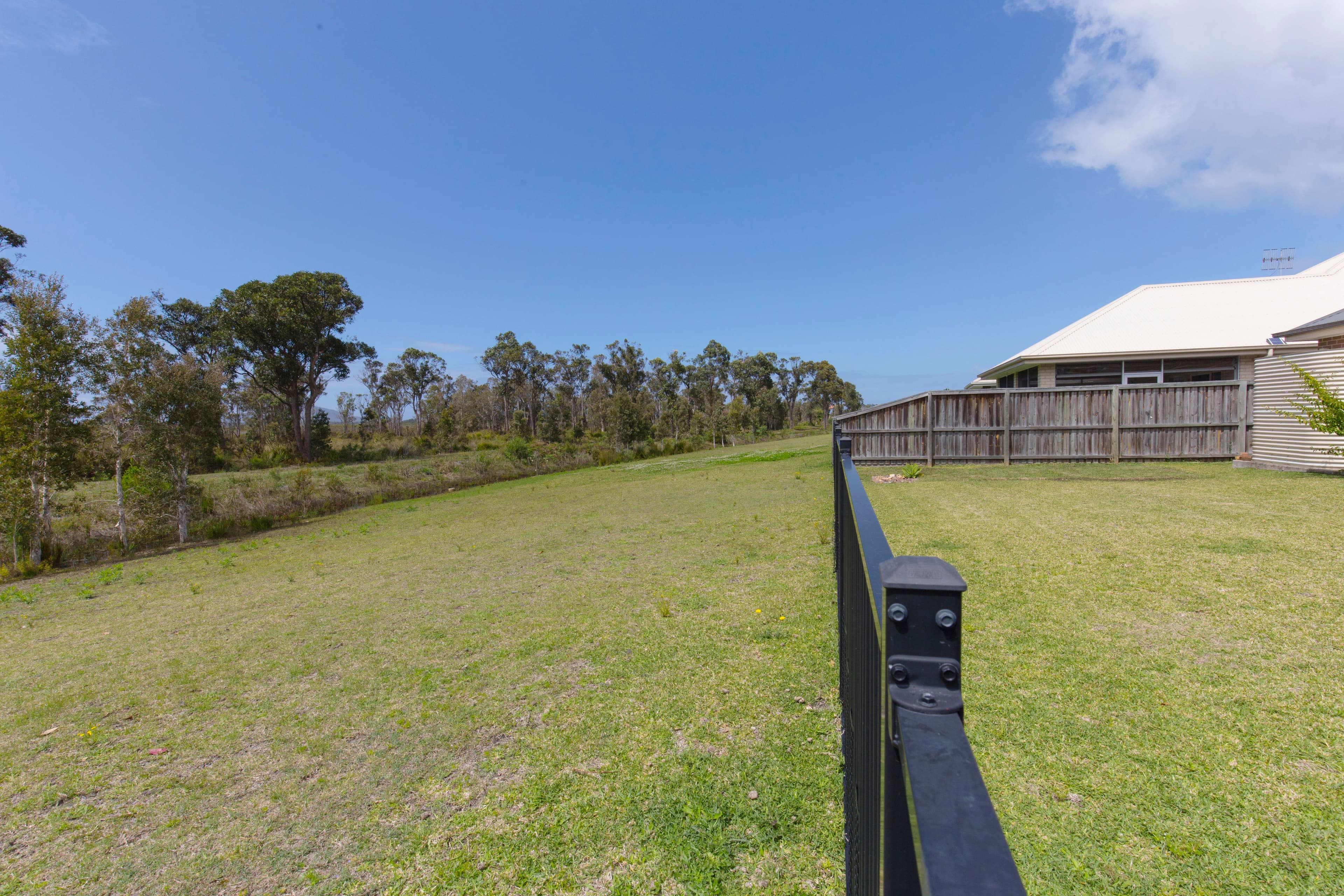 67 Leeward Circuit, Tea Gardens - Thumbnail 3