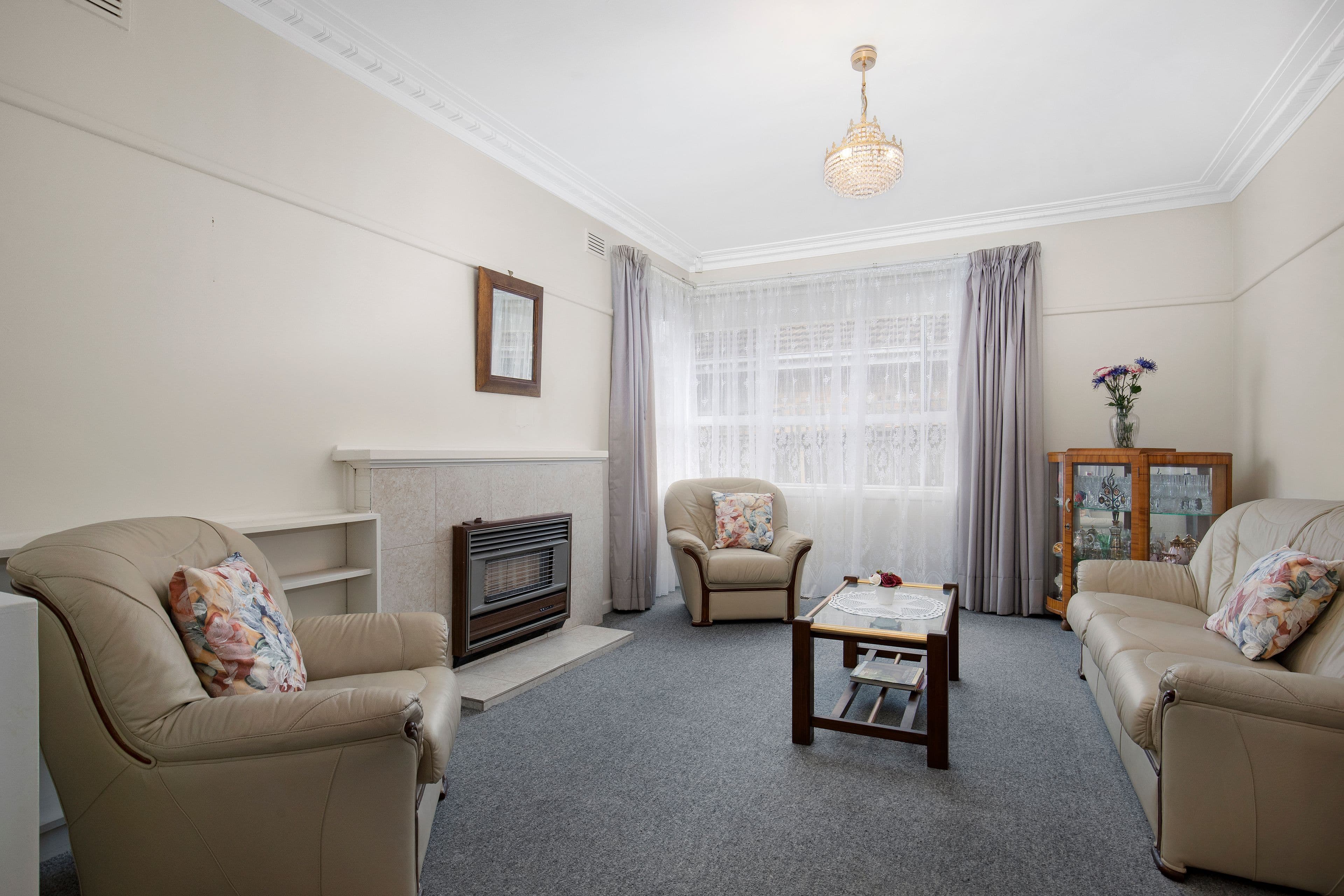 90 Devon Street, Cheltenham VIC 3192, Cheltenham - Thumbnail 2