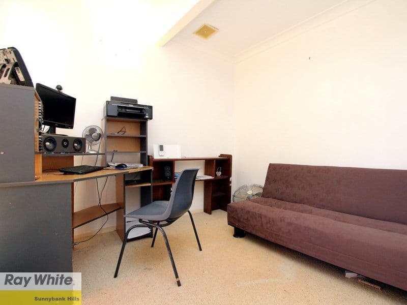 49 Oakleaf Street, EIGHT MILE PLAINS QLD 4113, Eight Mile Plains - Thumbnail 3