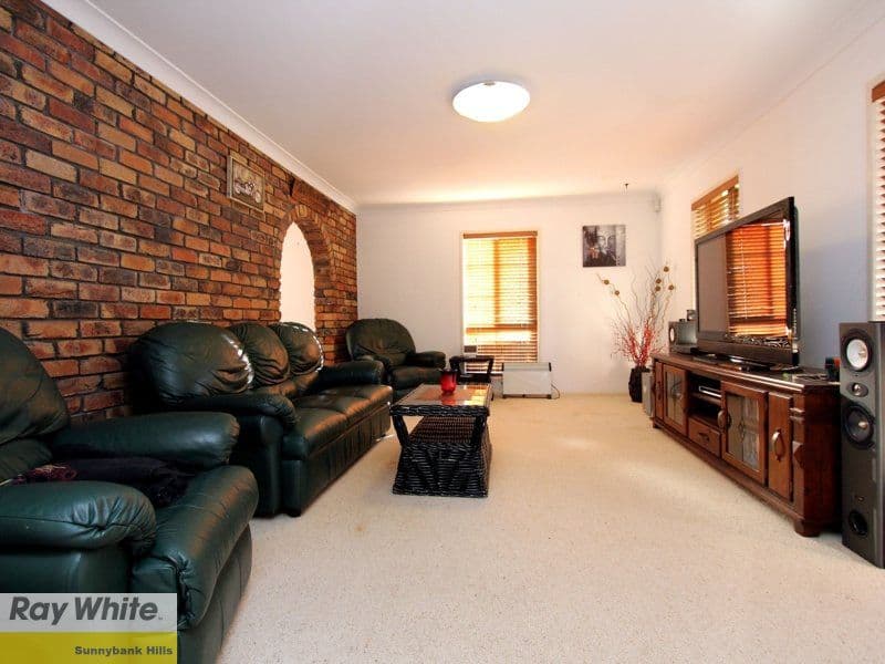 49 Oakleaf Street, EIGHT MILE PLAINS QLD 4113, Eight Mile Plains - Thumbnail 4