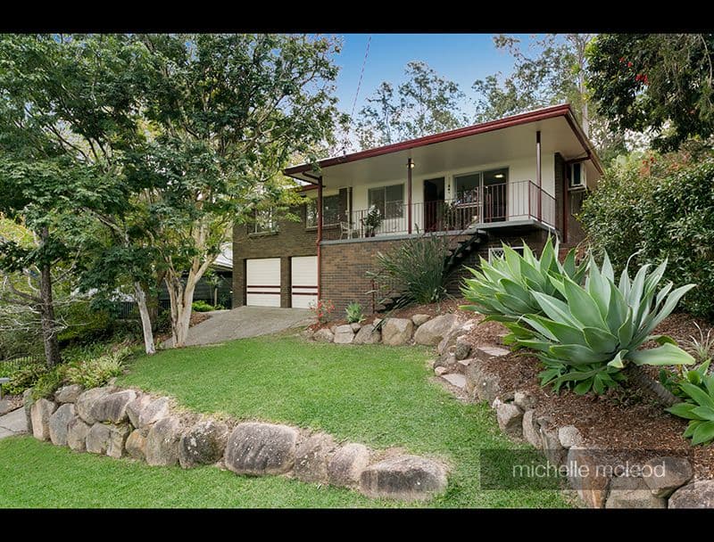 9 Robyn Street, Chapel Hill QLD 4069, Chapel Hill - Image 1