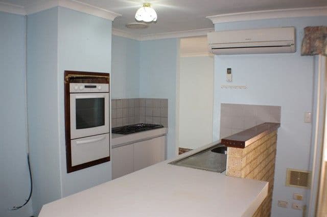 21 McGoldrick Place, PARMELIA WA 6167, Parmelia - Thumbnail 2