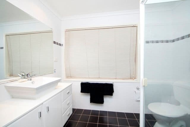 85 Witt Avenue, CARRARA QLD 4211, Carrara - Thumbnail 7