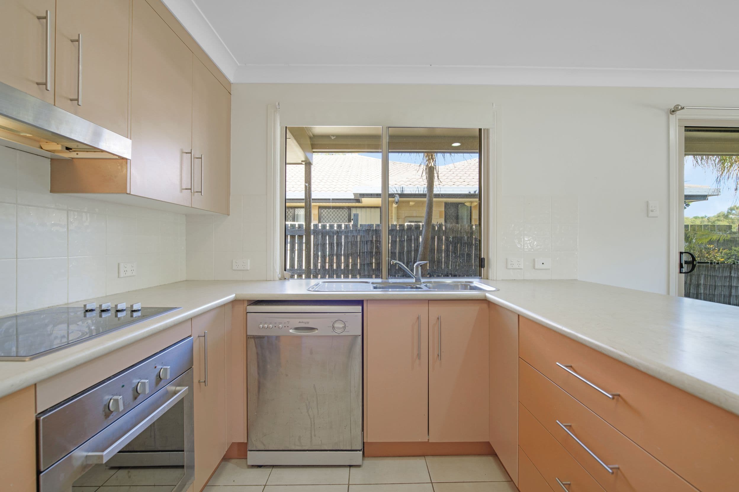 13 Oasis Court, South Gladstone QLD 4680, South Gladstone - Thumbnail 4