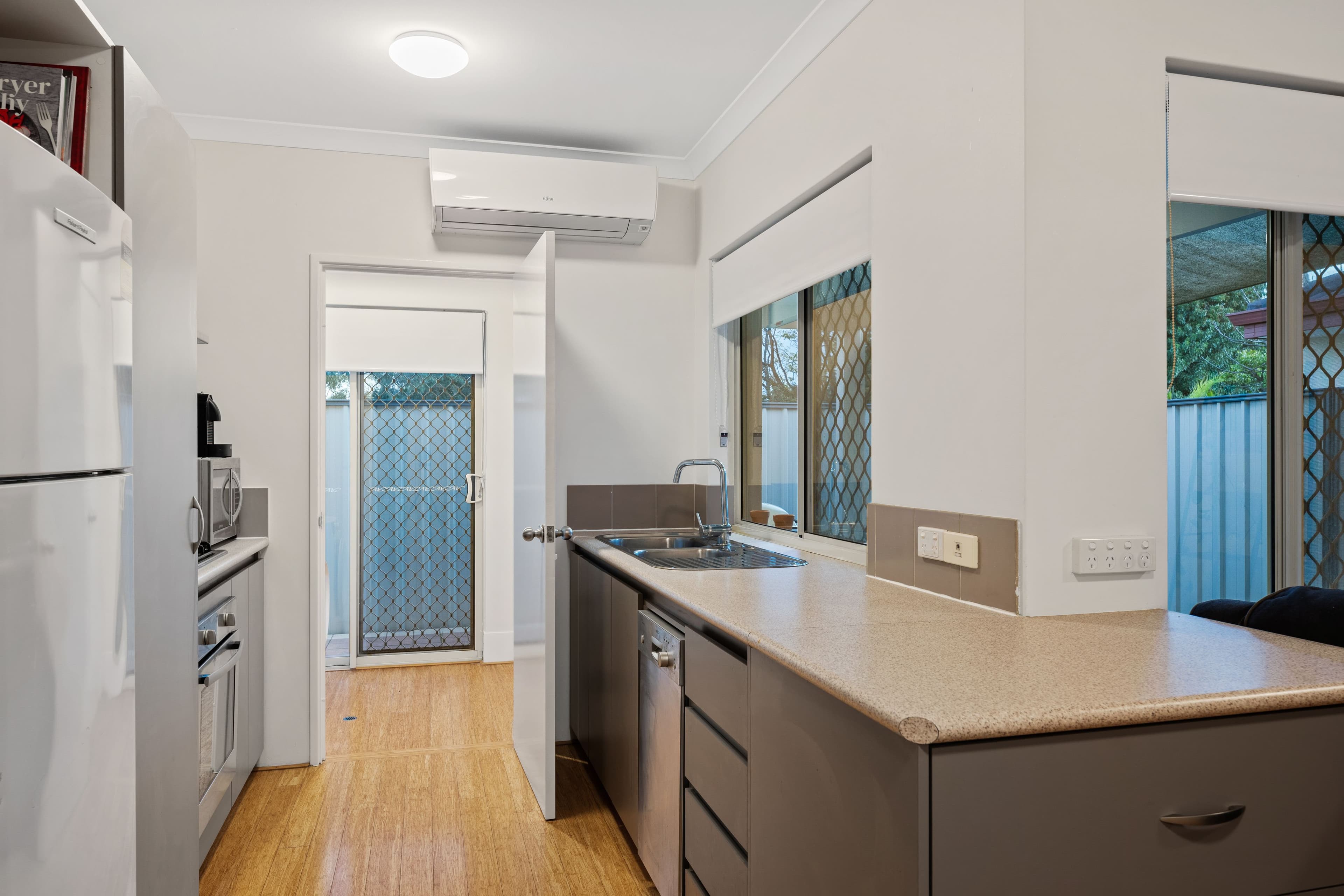 109 Centre Street, Queens Park WA 6107, Queens Park - Thumbnail 8
