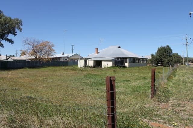 16 Haylock Street, TULLAMORE NSW 2874, Tullamore - Thumbnail 2